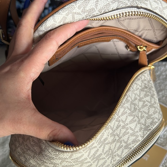 Micheal Kors Reya Backpack - Picture 5 of 6